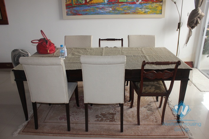 High quality apartment with 2 bedroom for rent in Tay Ho, Ha Noi